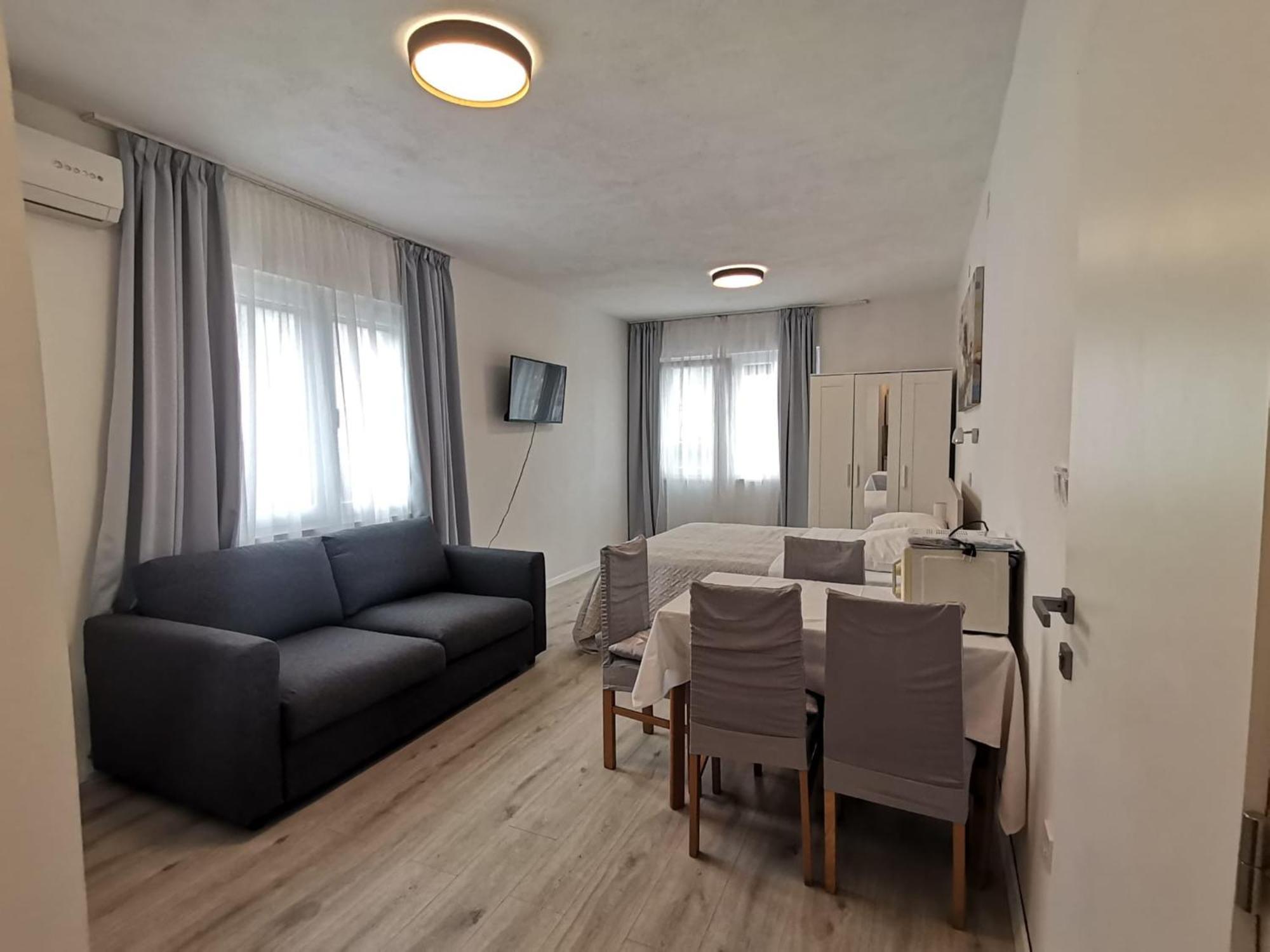 Paulina Harmony Rooms Seget Vranjica Exterior photo
