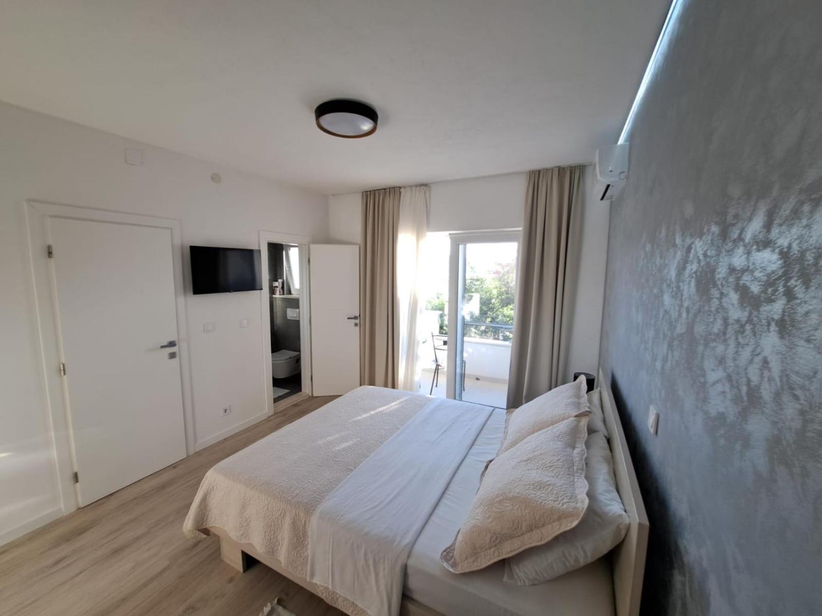 Paulina Harmony Rooms Seget Vranjica Exterior photo