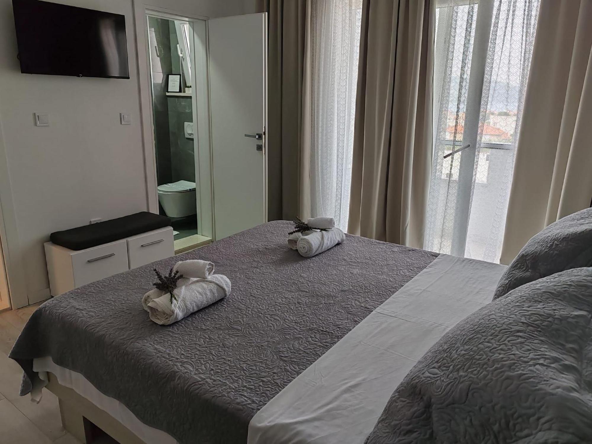 Paulina Harmony Rooms Seget Vranjica Exterior photo